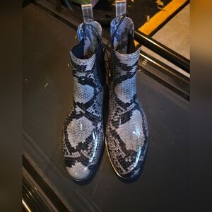 Snakeskin Pattern Ankle Boots
